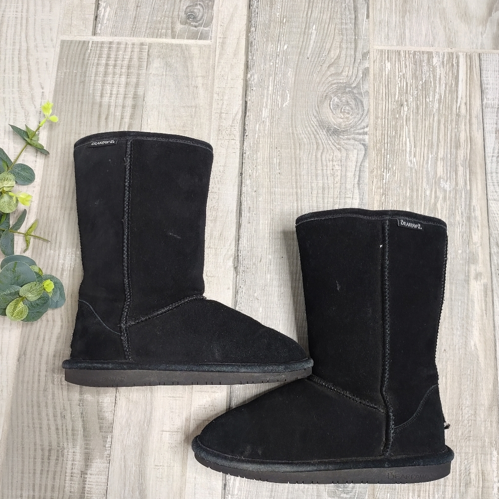 Bearpaw black Emma short suede boots